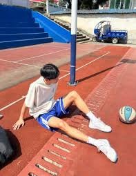 3分3篮板2助攻，杨瀚森获斯普利特称赞：他知道自己应该做什么！